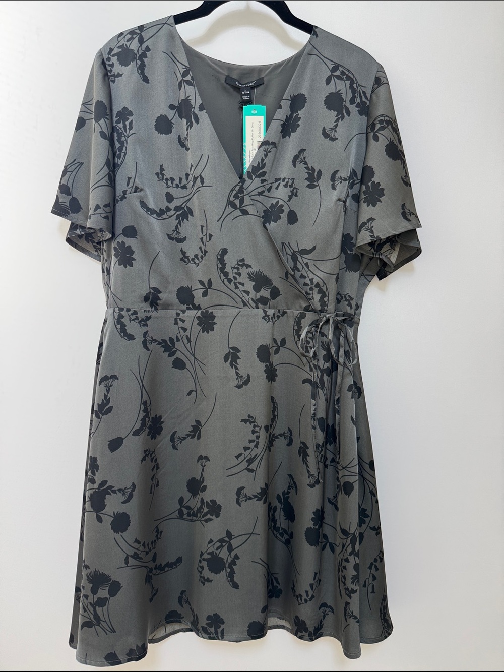 41 Hawthorn Scarlett Stretch Satin Faux Wrap Flutter Sleeve Dress Size LP